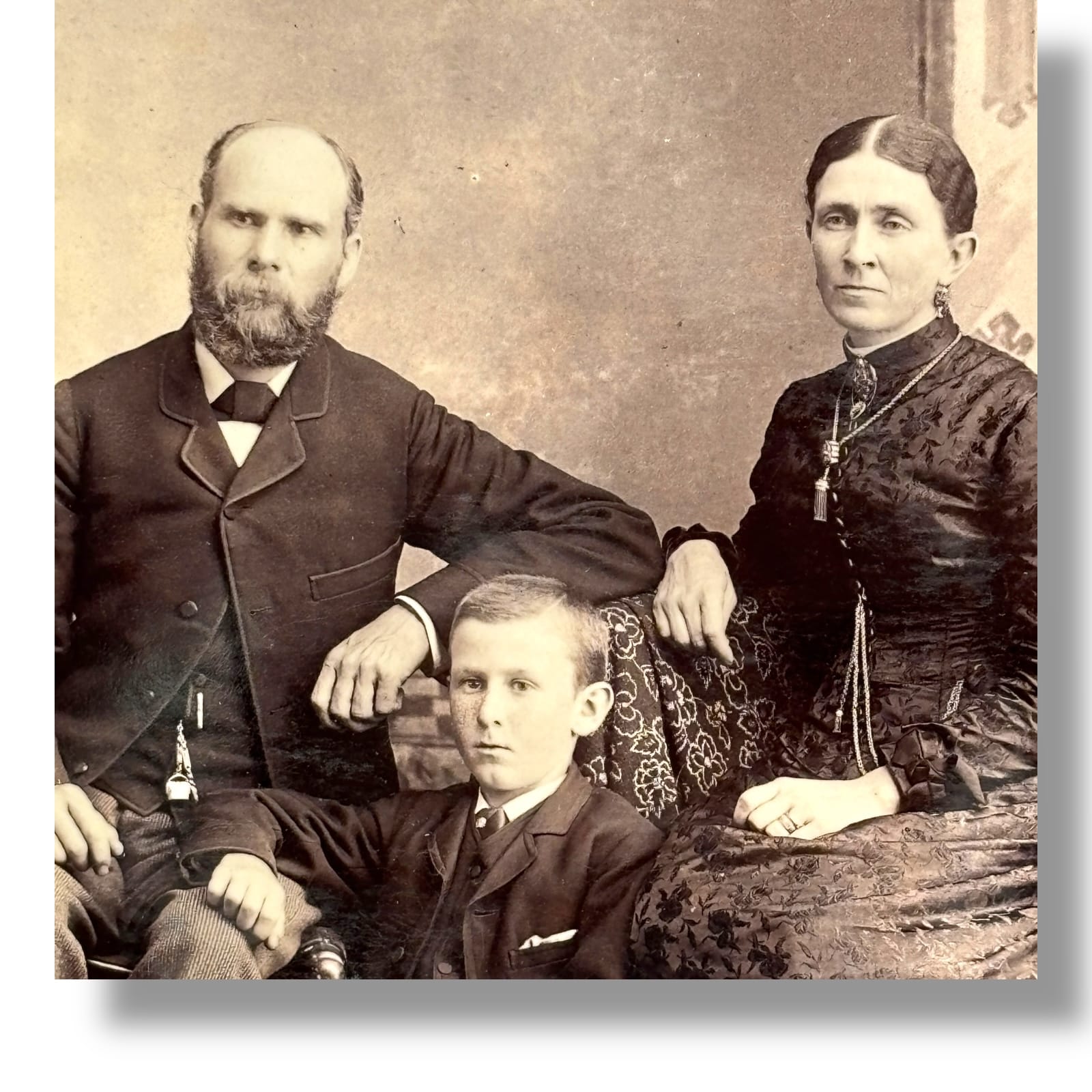 c1880s Cabinet Photo Family Portrait Mertens Studio Stouffville Ontario Canada