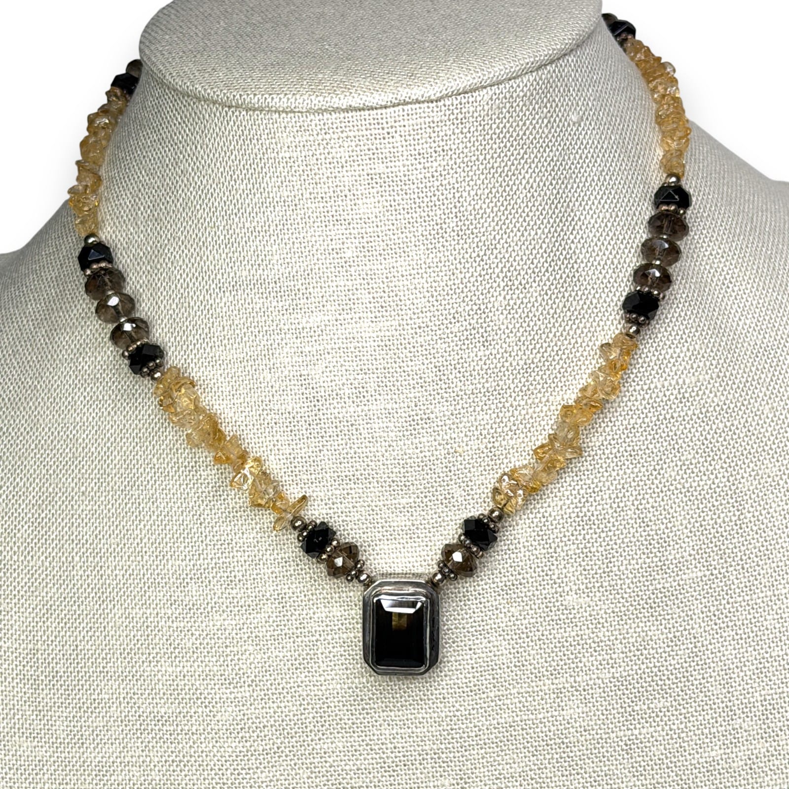 c.2000s Sterling Citrine Chip Smoky Quartz Black Bead Necklace Bezel Pendant 15"